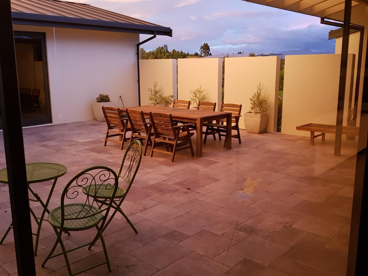 High Leys Lodge Te Anau Exterior photo